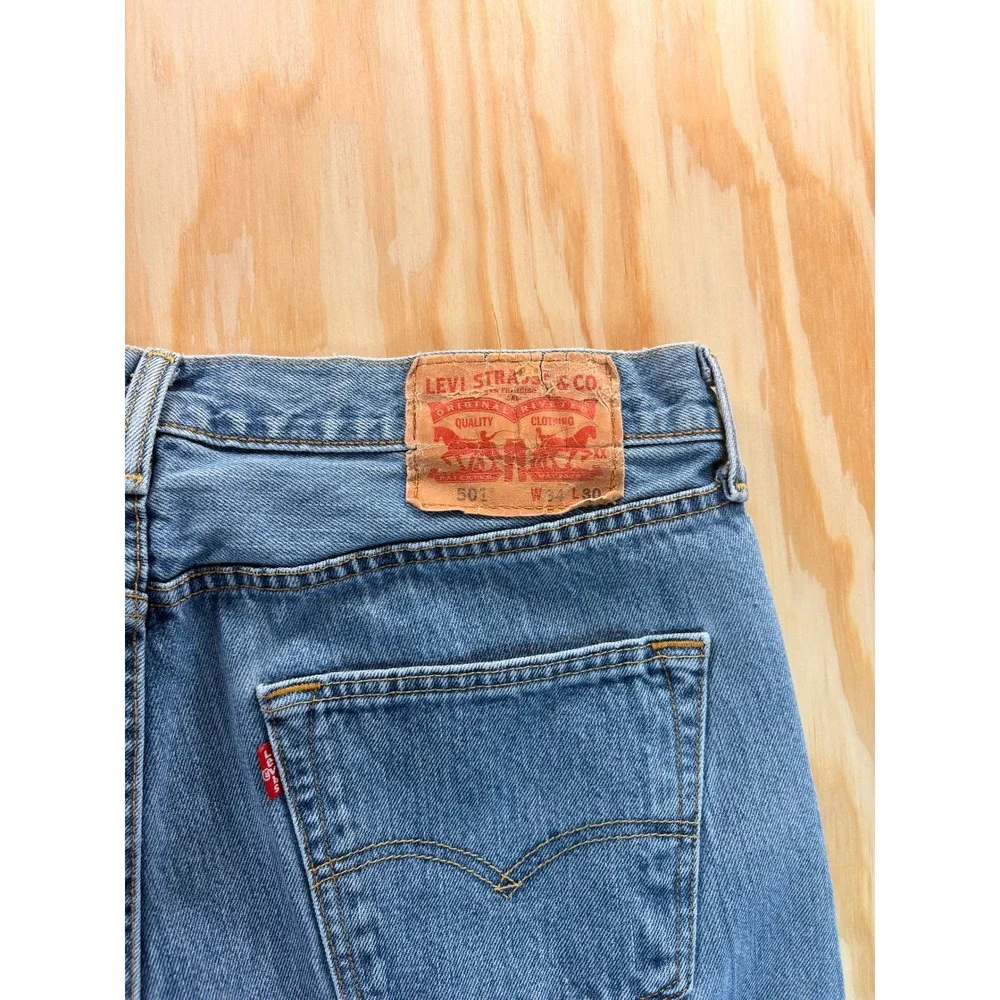 Levis 501 Original Fit Jeans Mens 34x30 Blue Medium Wash Straight Leg Button Fly